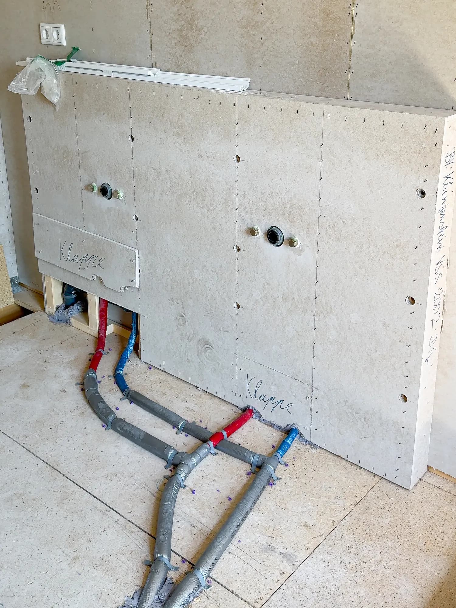 Vorwandinstallation im Sanitärbereich